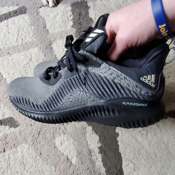 new men’s alpha bounce Adidas sneakers 3m - Picture 2 of 6